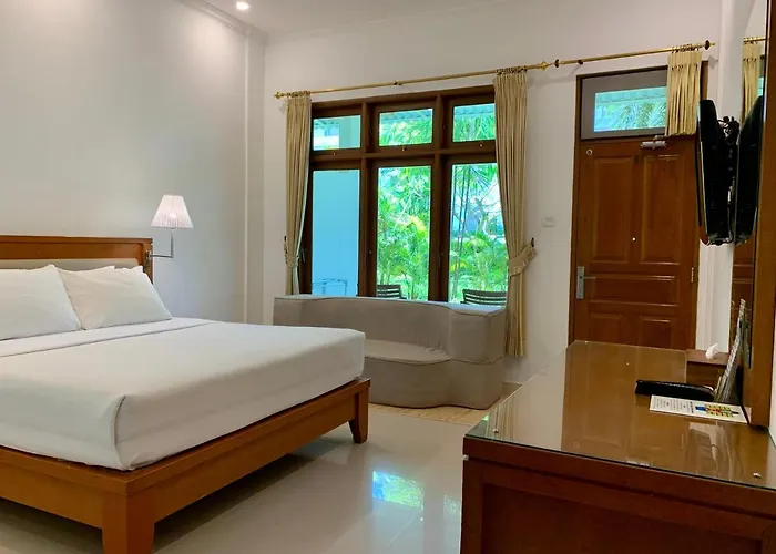 Hotel Febri's &