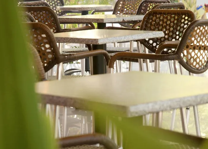 Febri's & 4* Kuta (Bali)
