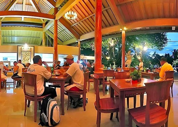 Febri's & 4* Kuta (Bali)
